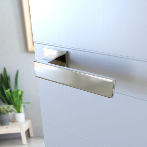 Klamka Imperia KIMP S 700 chrom na rozecie kwadratowej Infinity Line Klamka Imperia KIMP S 700 chrom na rozecie kwadratowej Infinity Line