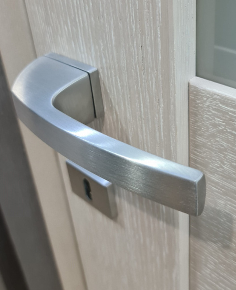 Klamka Spectra KSPC M 700 chrom mat na rozecie prostokątnej Infinity Line Klamka Spectra KSPC M 700 chrom mat na rozecie prostokątnej Infinity Line