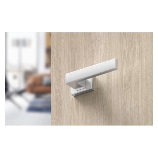 Klamka Focus chrom szczotkowany na rozecie prostokątnej Corona