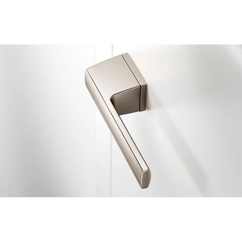 Klamka Optima nikiel szczotkowany na rozecie ukrytej prostokątnej Corona