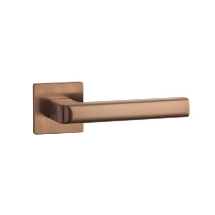 Klamka Aprile Salice Q Super Slim 5mm PN PVD miedziany PVD na rozecie kwadratowej Enger