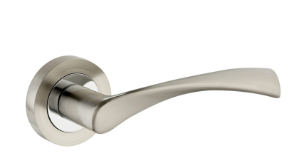 Klamka Laura KLR 100 chrom/satyna na rozecie okrągłej Infinity Line