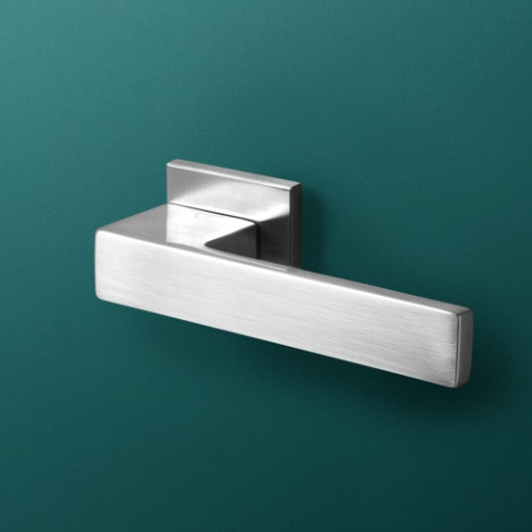 Klamka Total Q fit chrom-satyna na rozecie kwadratowej VDS Klamka Total Q fit chrom-satyna na rozecie kwadratowej VDS
