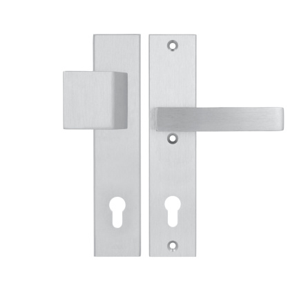 Klamko Pochwyt AXA Royal ++ F1 srebrna rozstaw 92 mm