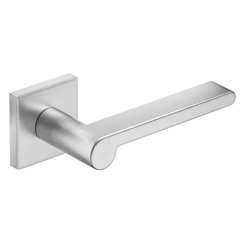 Klamka Pandora chrom szczotkowany na rozecie kwadratowej Corona